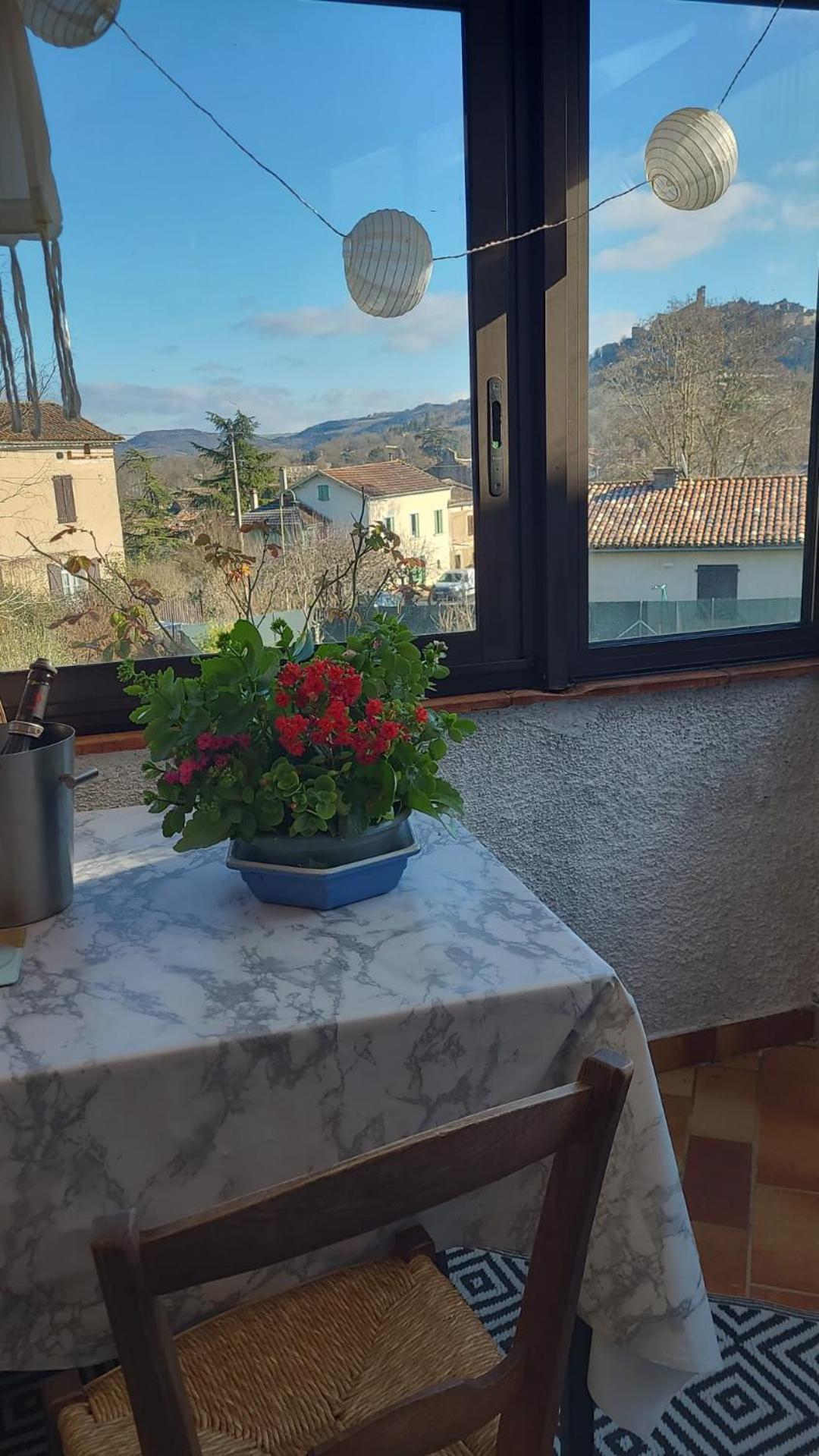 La Jolie Vue Et La Maison De La Tour- Cordes-Sur-Ciel Les Cabannes  Εξωτερικό φωτογραφία